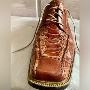 Stacy Adam’s Crocodile Pattern Leather Shoe with Tan Laces